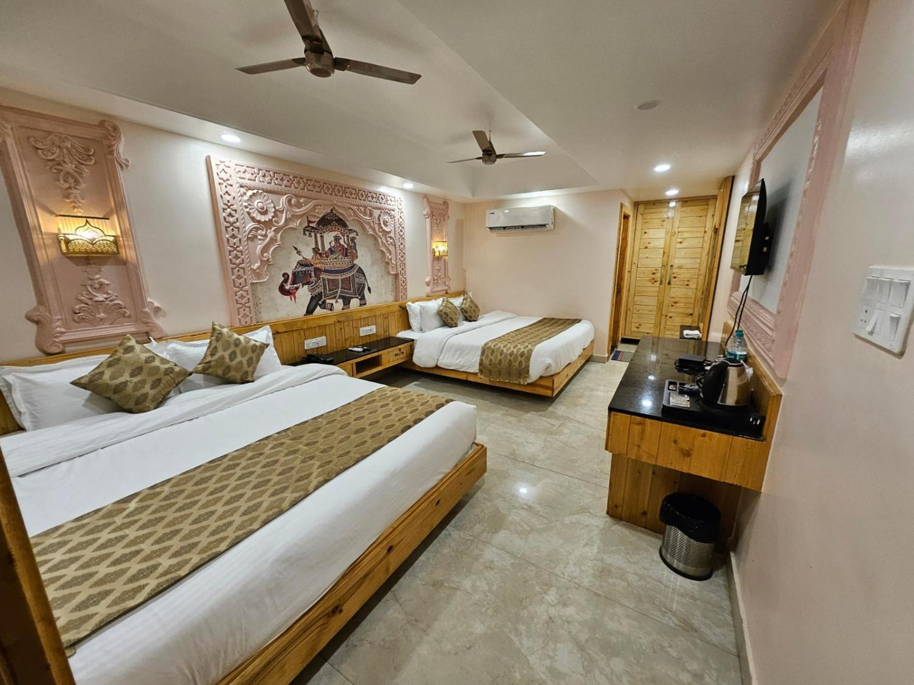 The Mewar Palace And Resort Shivpuri  Ngoại thất bức ảnh