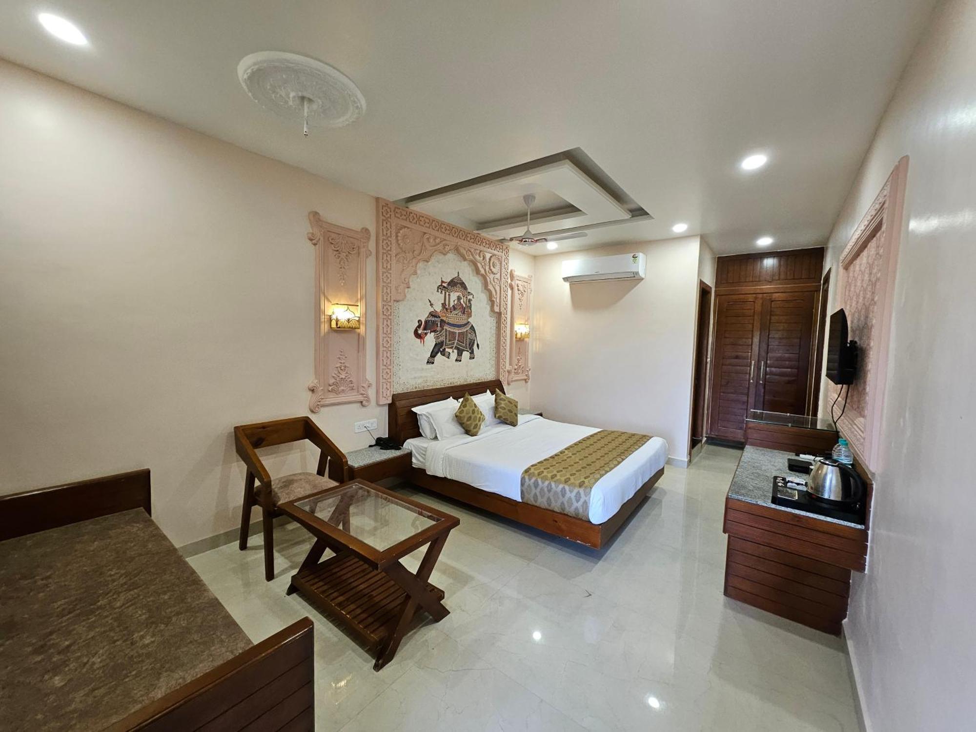 The Mewar Palace And Resort Shivpuri  Ngoại thất bức ảnh
