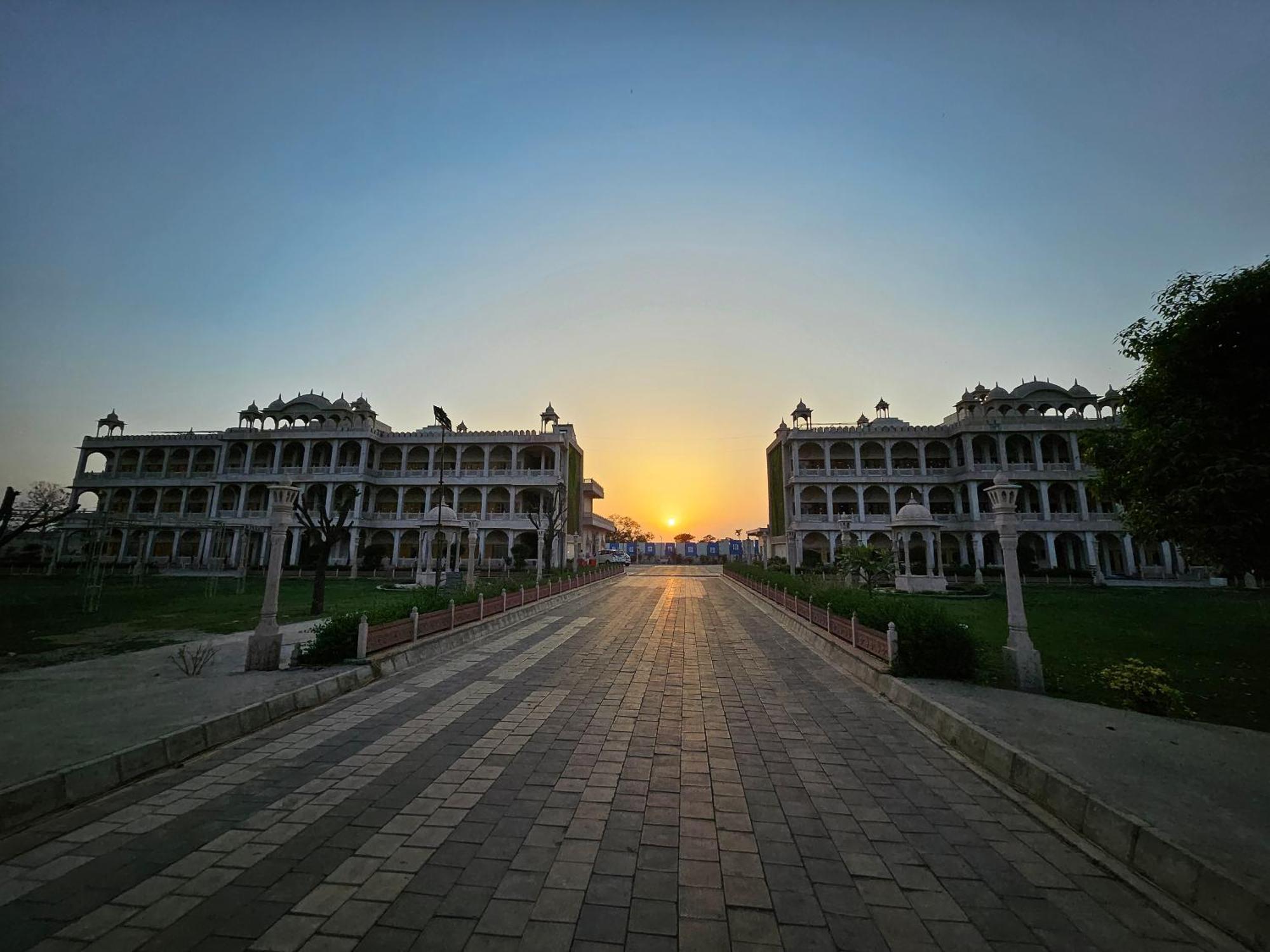The Mewar Palace And Resort Shivpuri  Ngoại thất bức ảnh